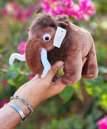 تصویر  عروسک اسکراچ عصر یخبندان