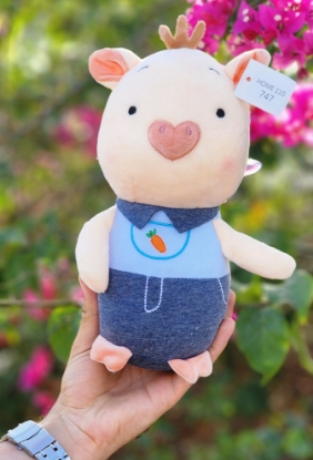 تصویر  عروسک خوکی