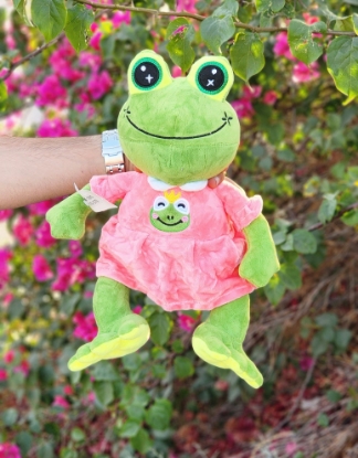 تصویر  عروسک قورباغه ناز